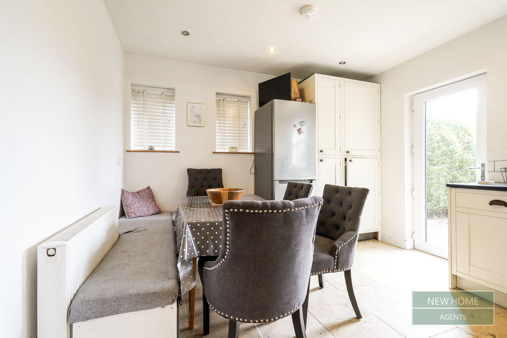 House in Staffordshire Moorlands, Leek - View 4