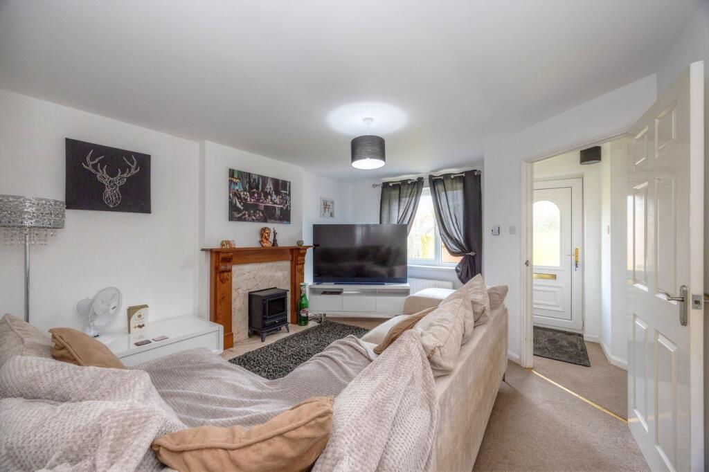 House in Barnsley, Dodworth - View 2