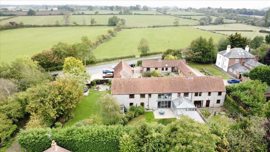 The Barns, Wolds Farm, Kinoulton Lane, Nottingham photo 2