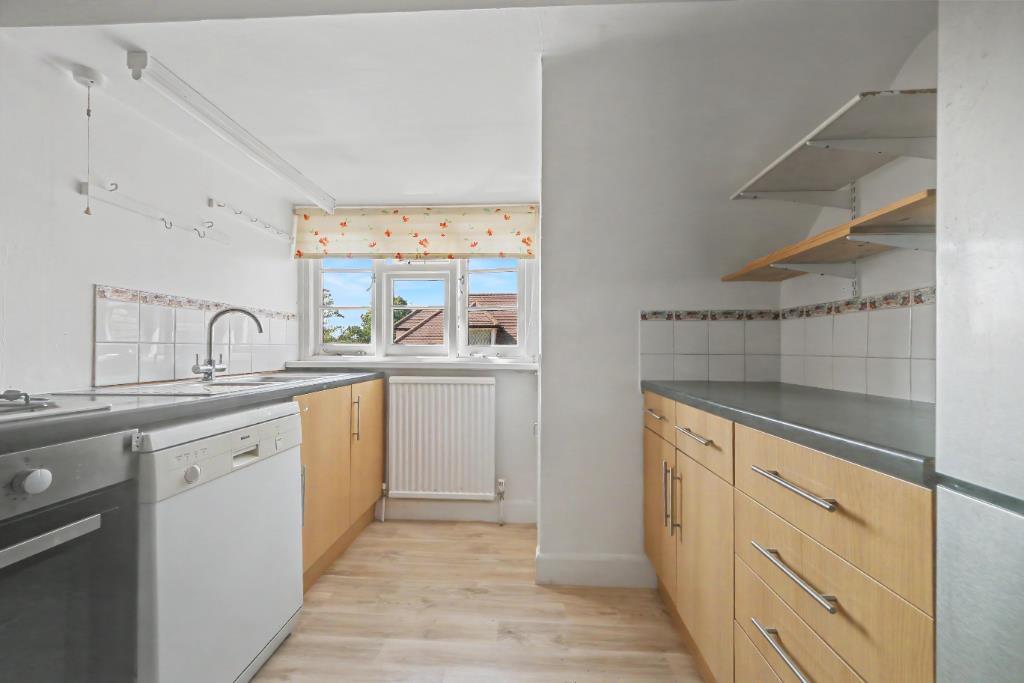 Apartment in Watford - View 3