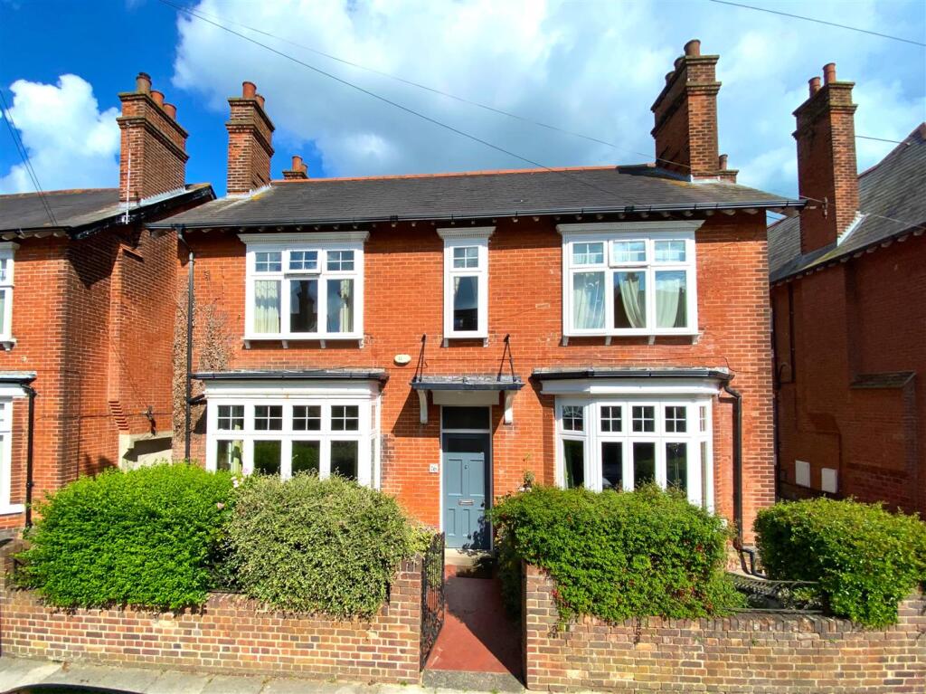 Main image of property: Cousins Grove, Southsea