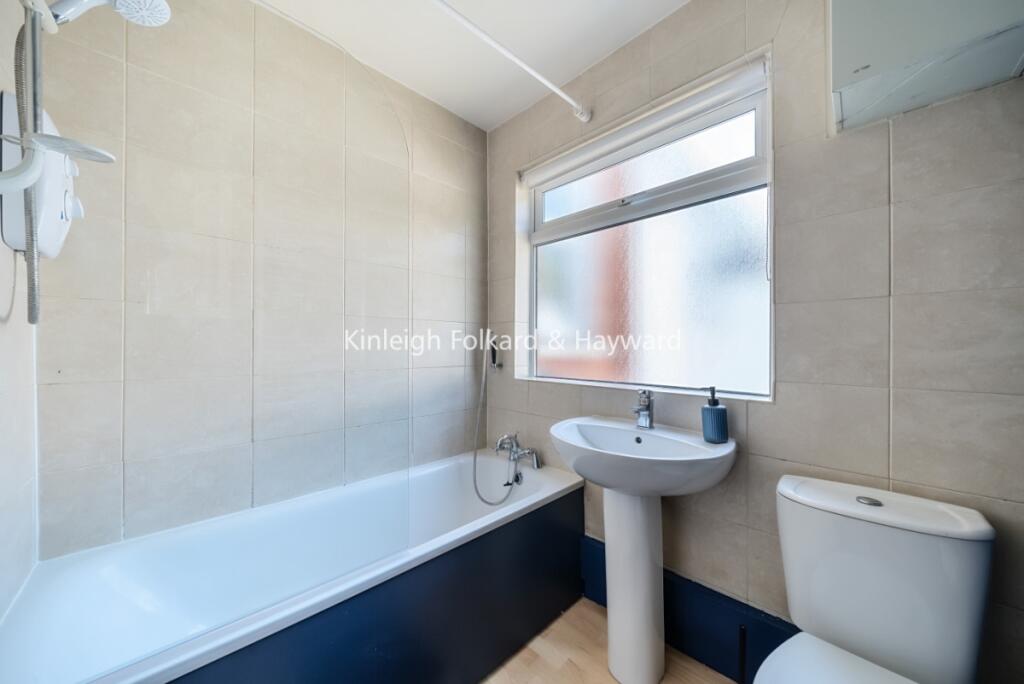 Apartment in London - More