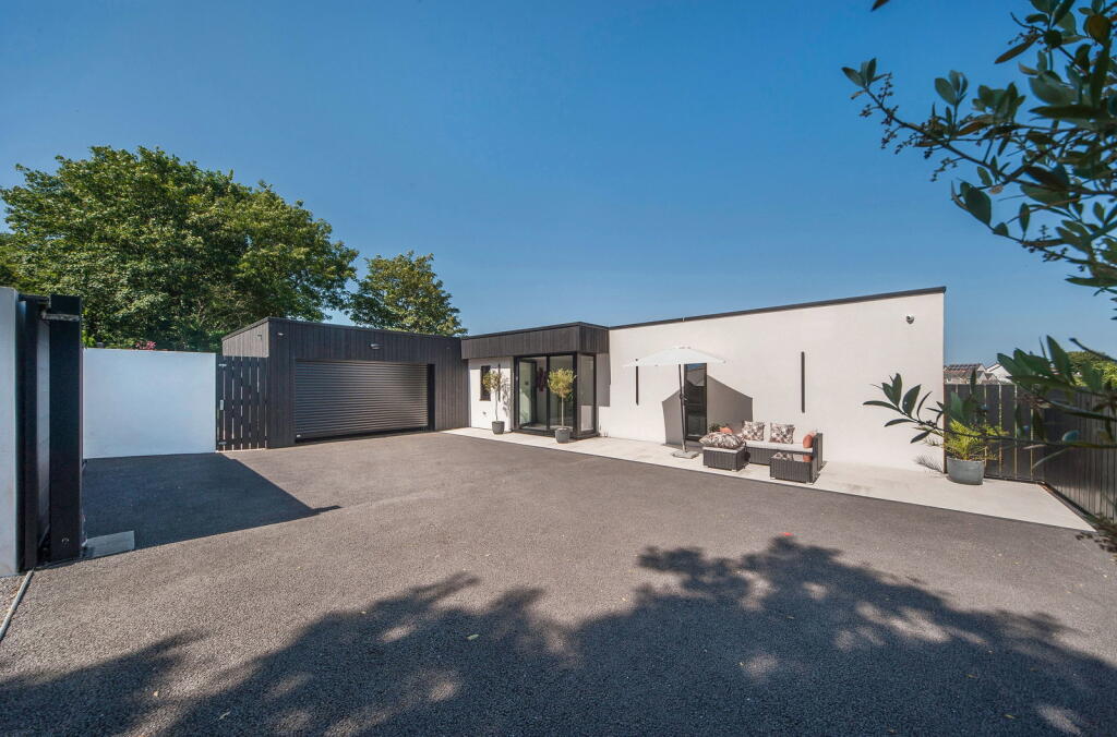 House in Truro - View 4