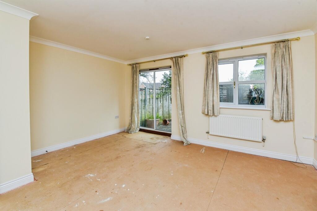 House in Westbury, Leighton Park, Leigh Park - View 3