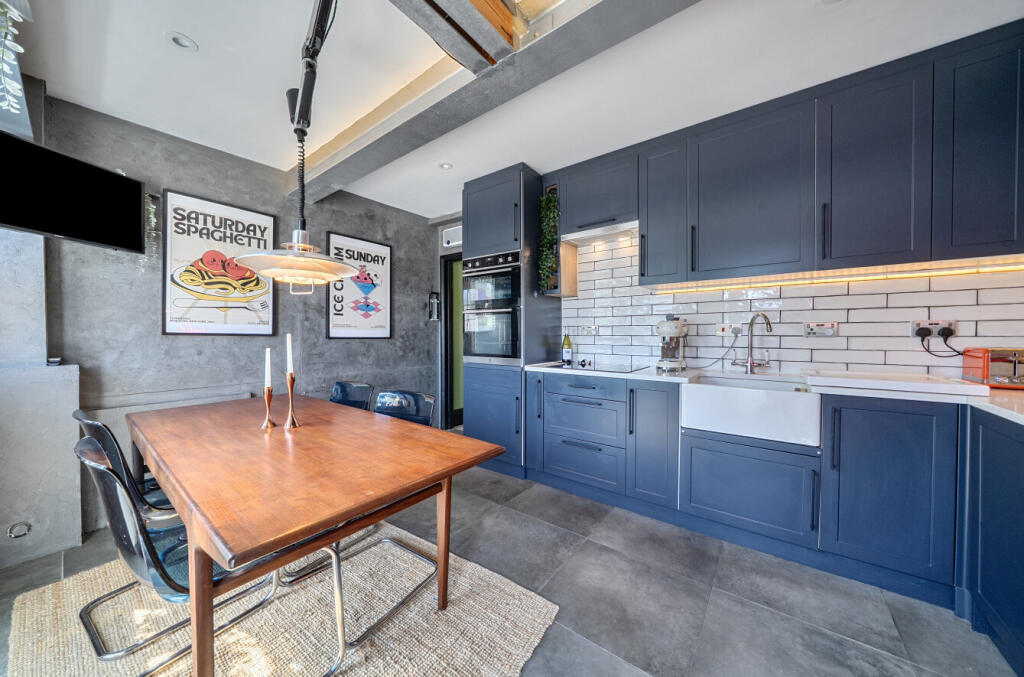 Blundells Road, Tilehurst, Reading – pohled 4