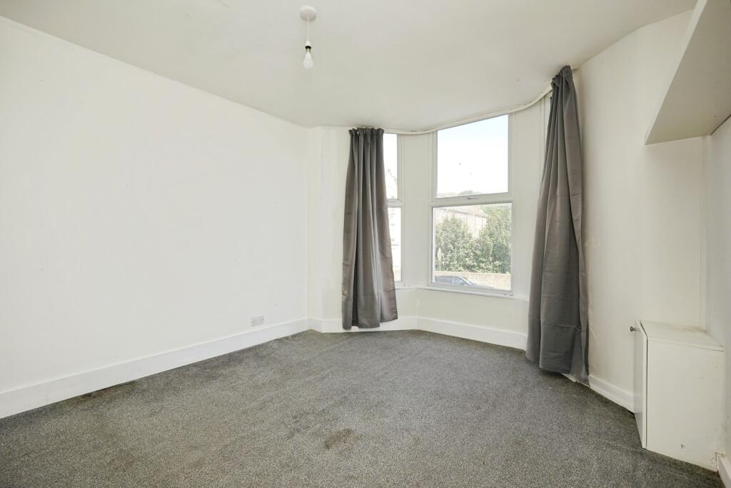 Apartment in Canterbury - More