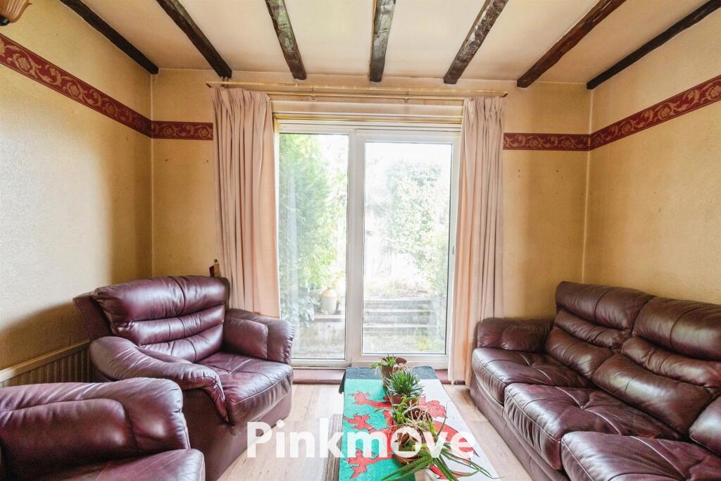 House in Newport, Ringland - More