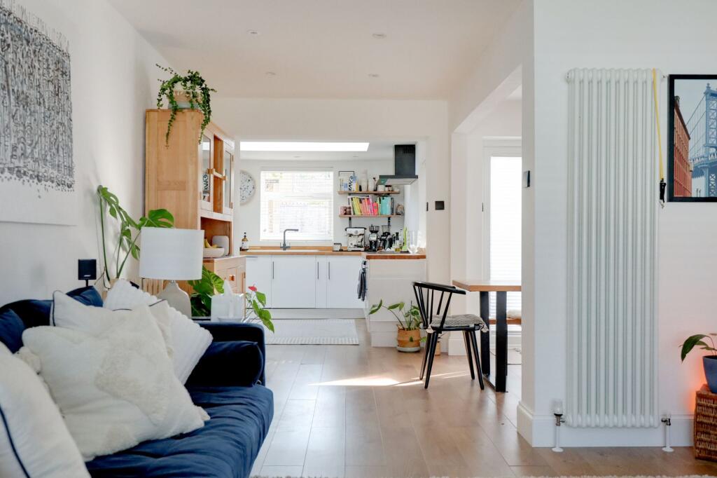 House in Redhill - More
