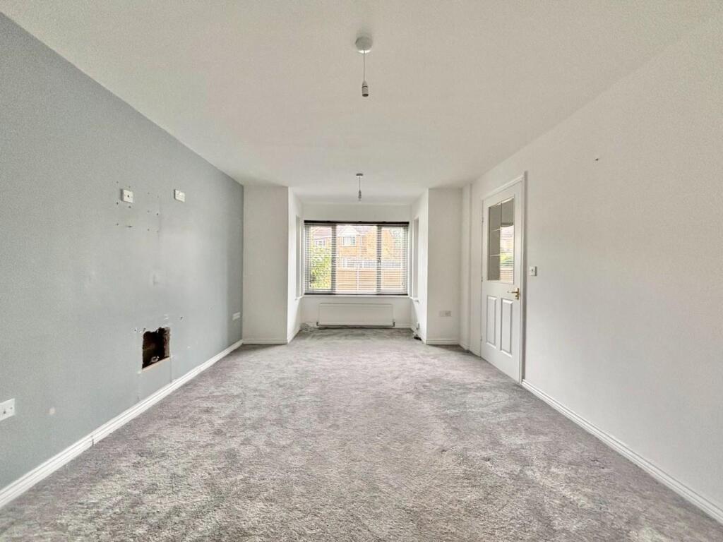 House in Barnsley, South Yorkshire - View 3