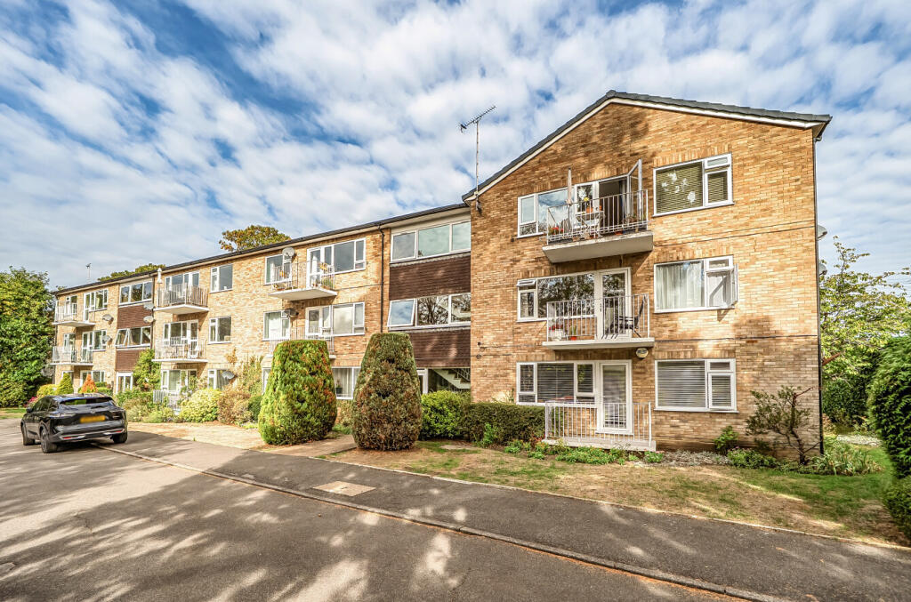 Apartment in Maidenhead, Fishery