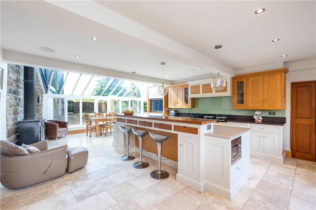 House in Leeds, Nesfield with Langbar - More