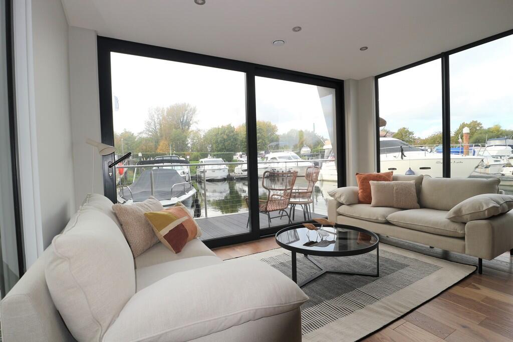 Bates Wharf Marine photo 3