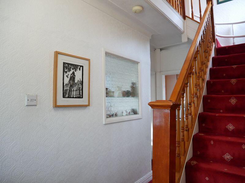 18 Green Walk, Gatley photo 2