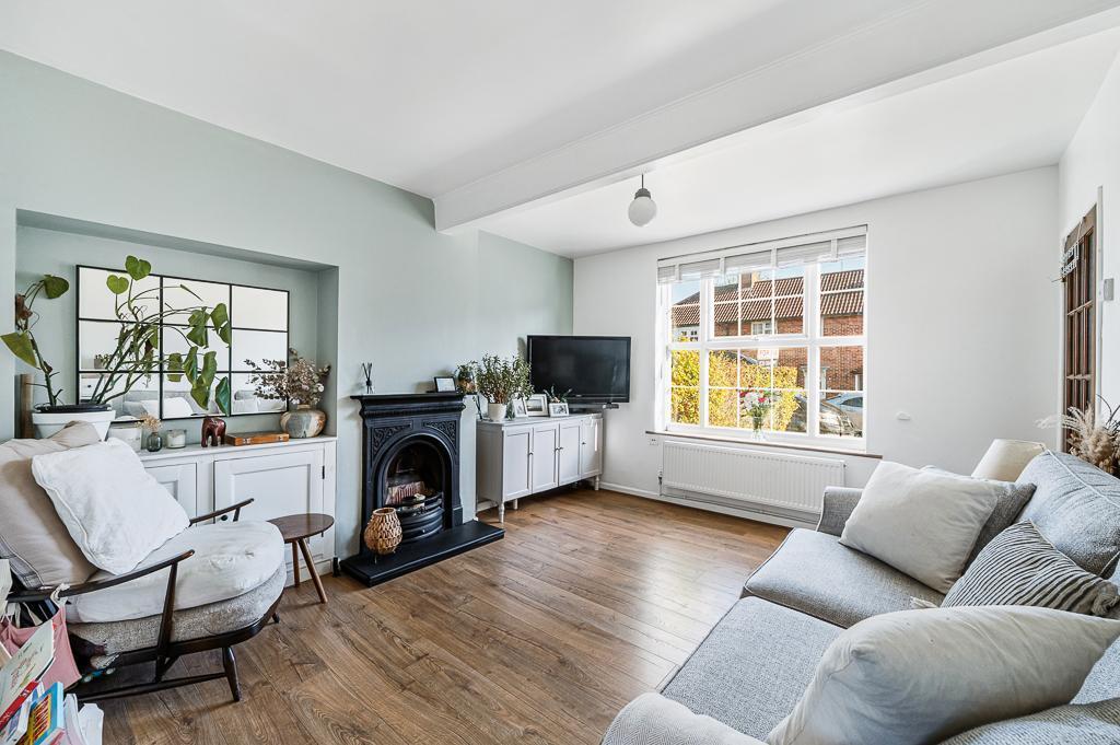 Westcott Crescent, Hanwell, London, W7 1PL photo 2