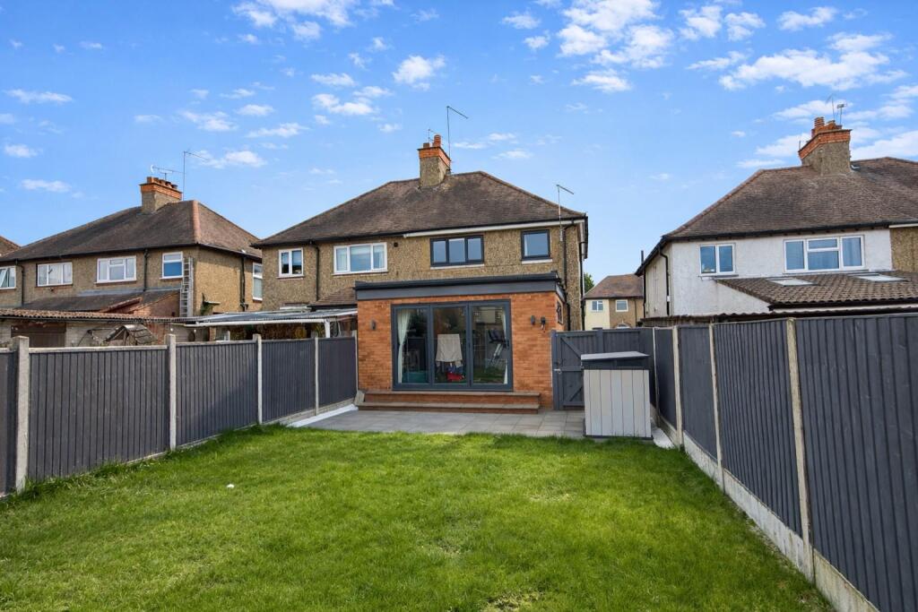 Main image of property: The Headlands, Northampton