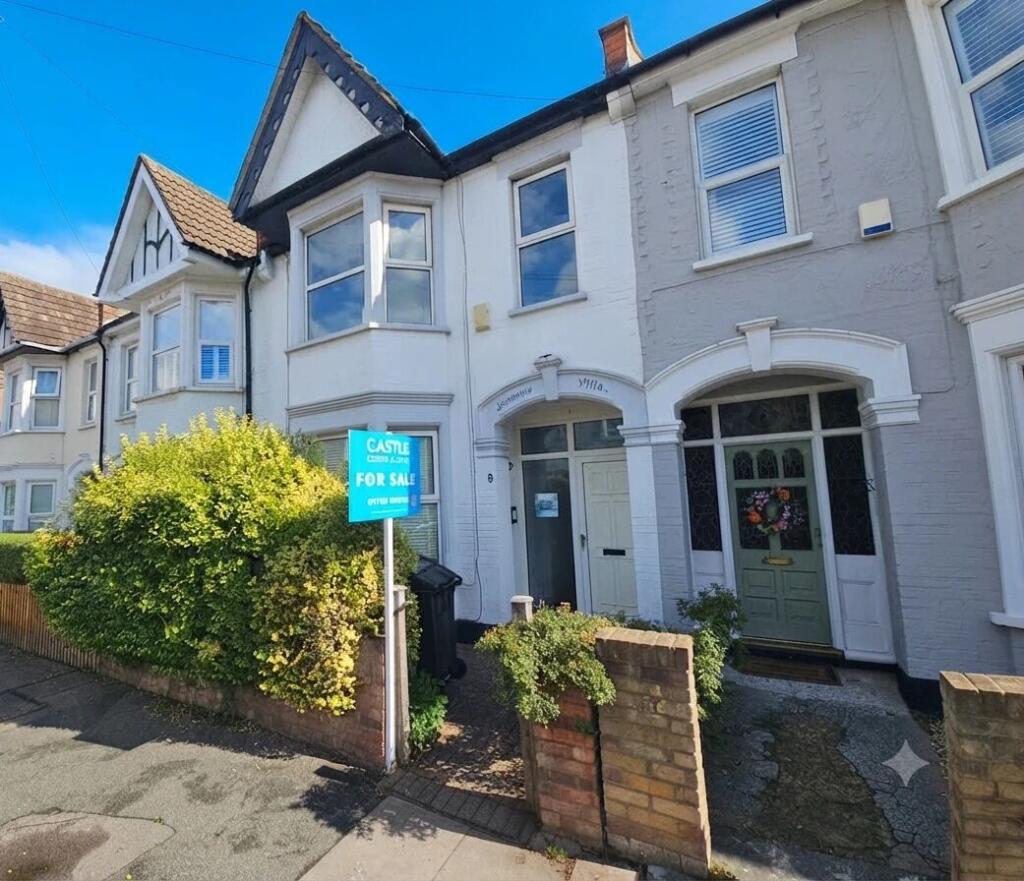 Main image of property: Hainault Avenue, Westcliff on sea, Westcliff on sea, Essex.