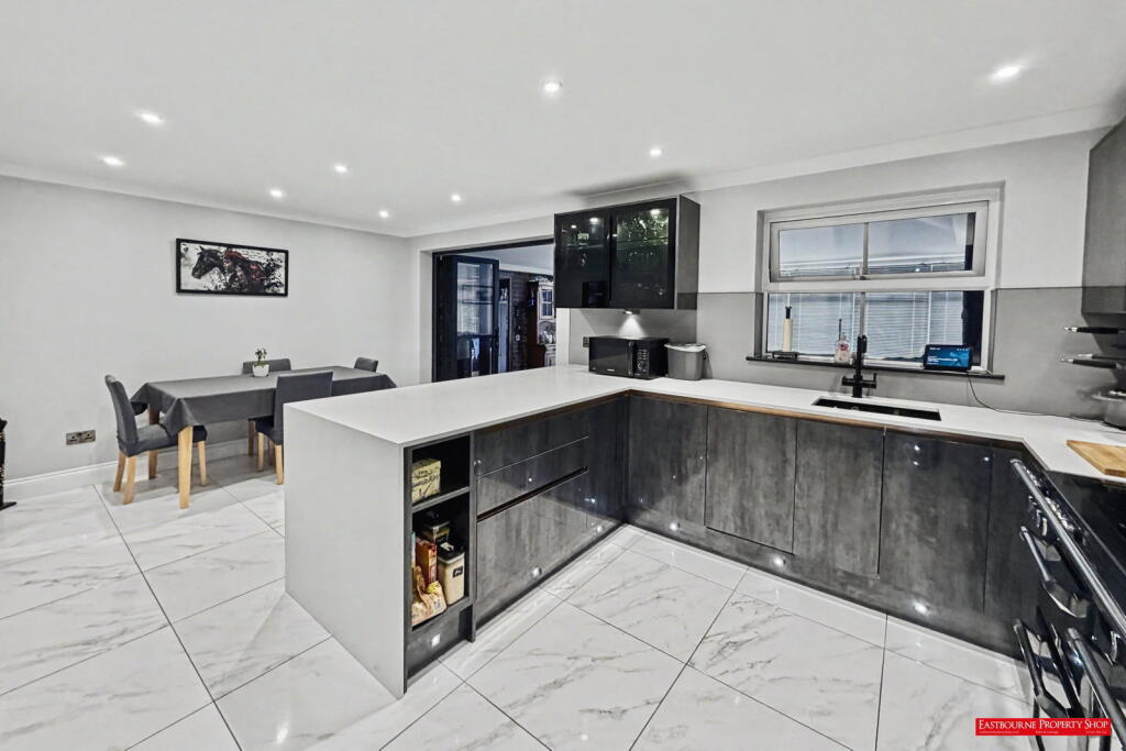 House in Eastbourne, East Sussex - View 2