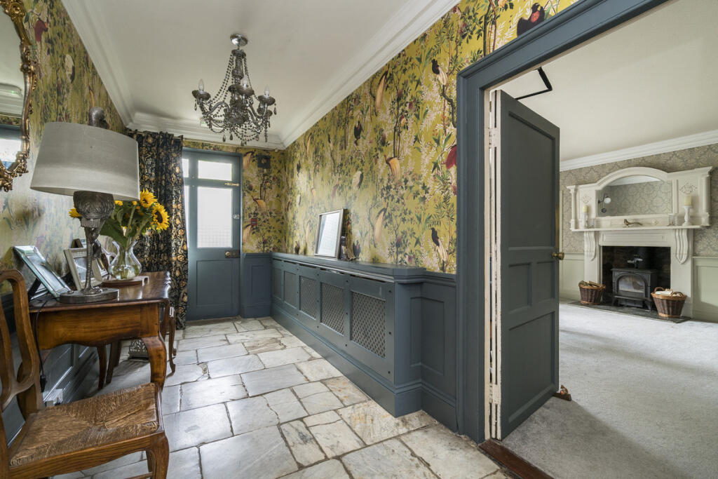 House in Hayle, Guildford - View 5