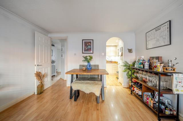 Apartment in Newbury, Speenhamland - View 4