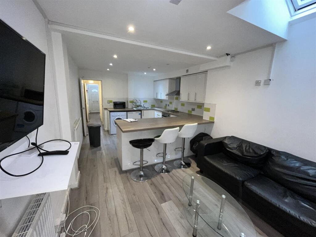 Main image of property: North Road, Selly Oak, Birmingham