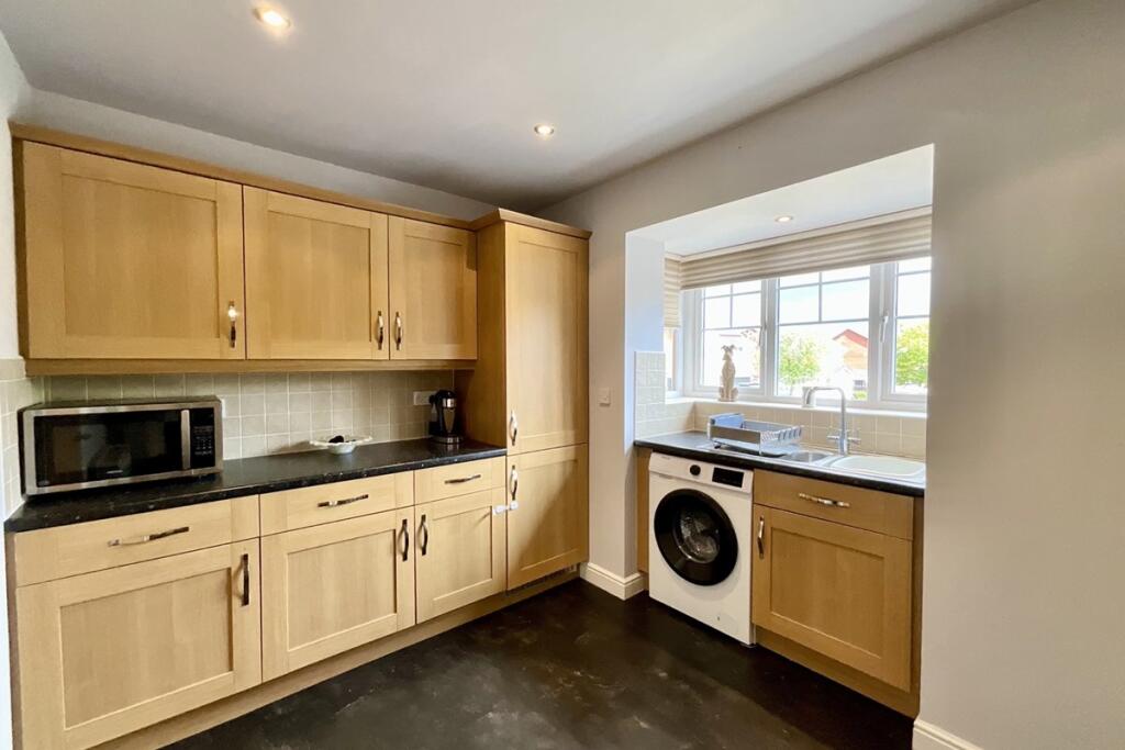 House in Rotherham, Aston cum Aughton - View 5