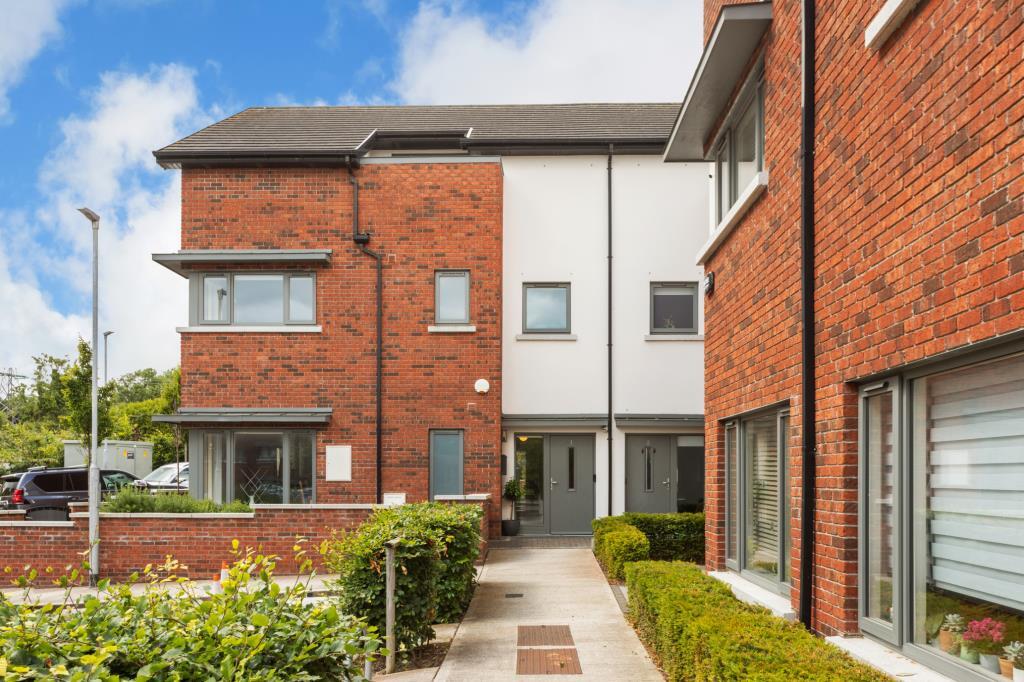 Main image of property: 1 Willow Glen, Glenamuck Road, Carrickmines, Dublin 18, D18 TVX4