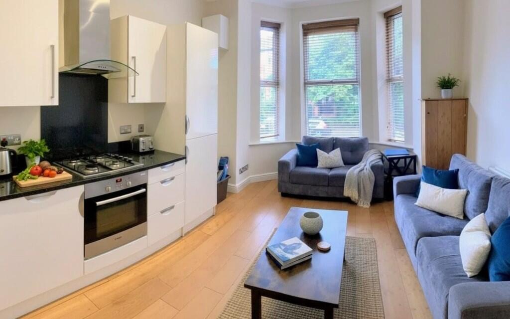 Main image of property: £175 pppw Incl Bills, Flat 1, 39 Brighton Grove, Manchester, Greater Manchester, M14