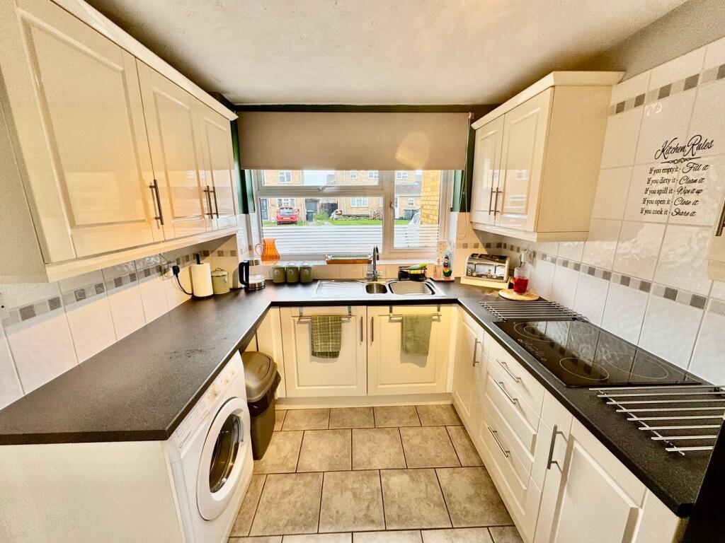 House in Wellingborough, Raunds - View 2