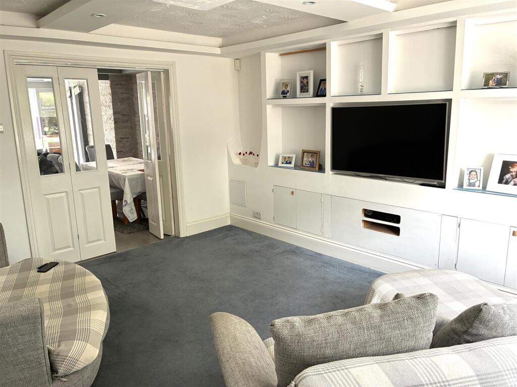 Kensington Close, Glen Parva, Leicester photo 4