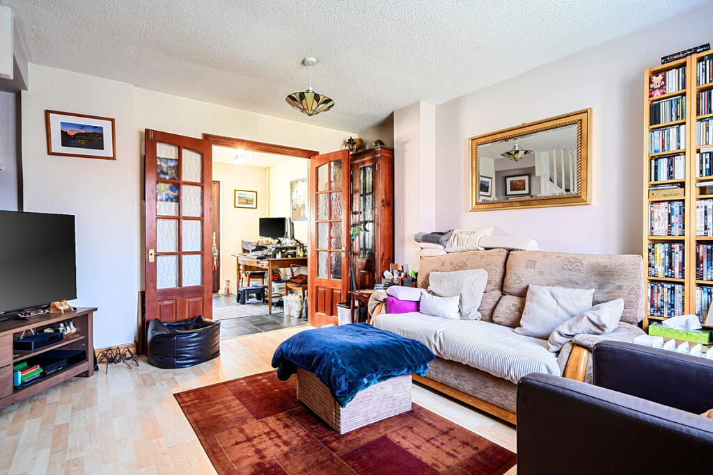 Dumaine Avenue, Bristol, BS34 photo 3
