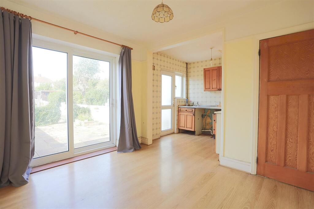 Nibley Road, Shirehampton, Bristol photo 4