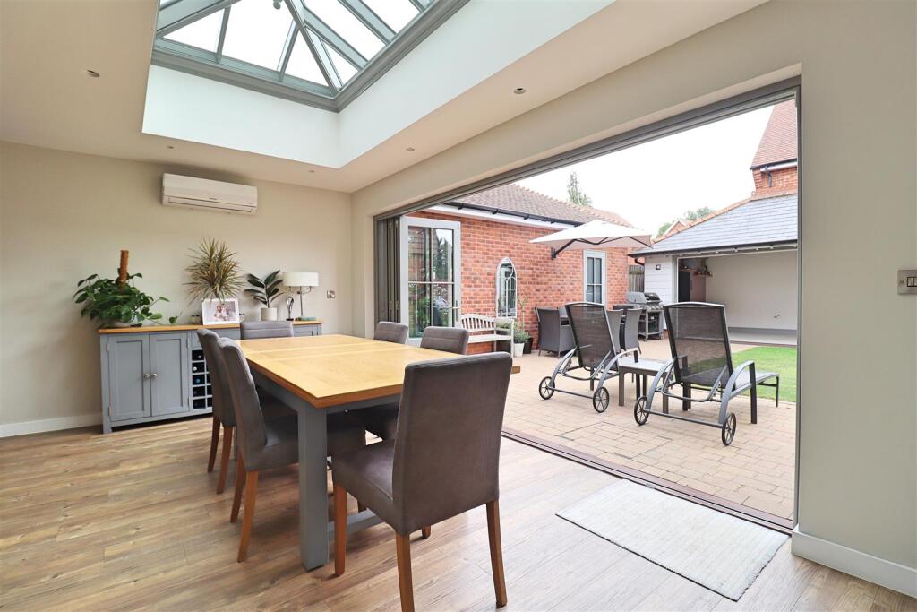 House in Braintree, Black Notley - View 3