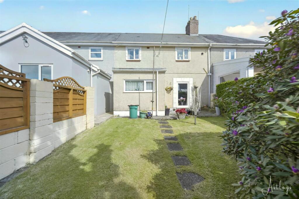 Carig Crescent, Mayhill photo 4