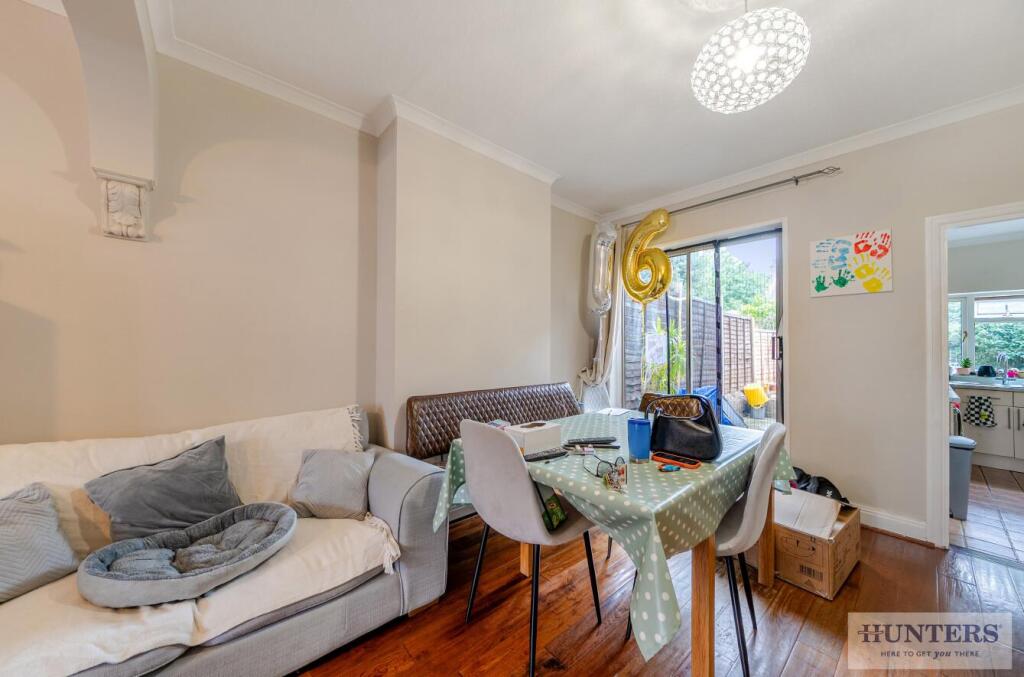House in London - View 5