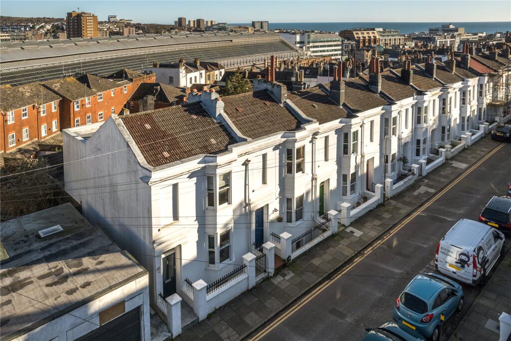 Main image of property: Clifton Street, Brighton, East Sussex, BN1