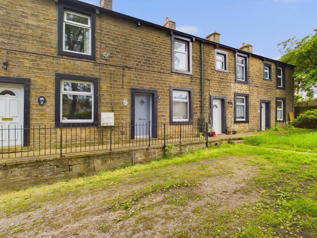 Main image of property: Thompson's Terrace, Carleton, BD23