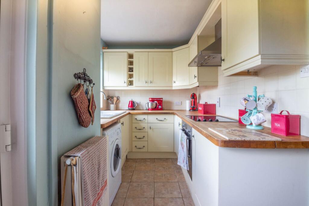 2 Greenside, Kirkby Lonsdale photo 2