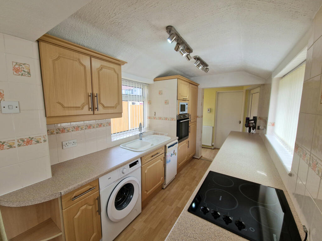 Calder Road, North Shore, FY2 - View 6