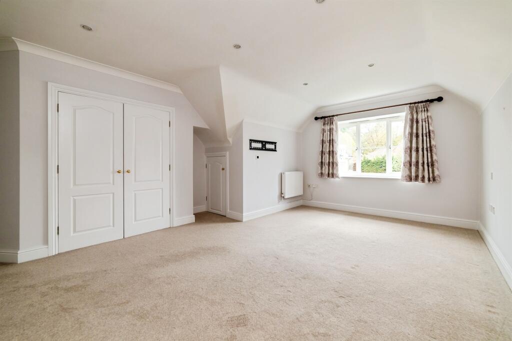 Additional image 8 of Canonsfield Road, Welwyn