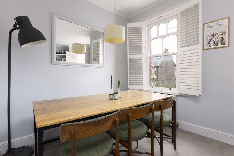 Apartment in London - More