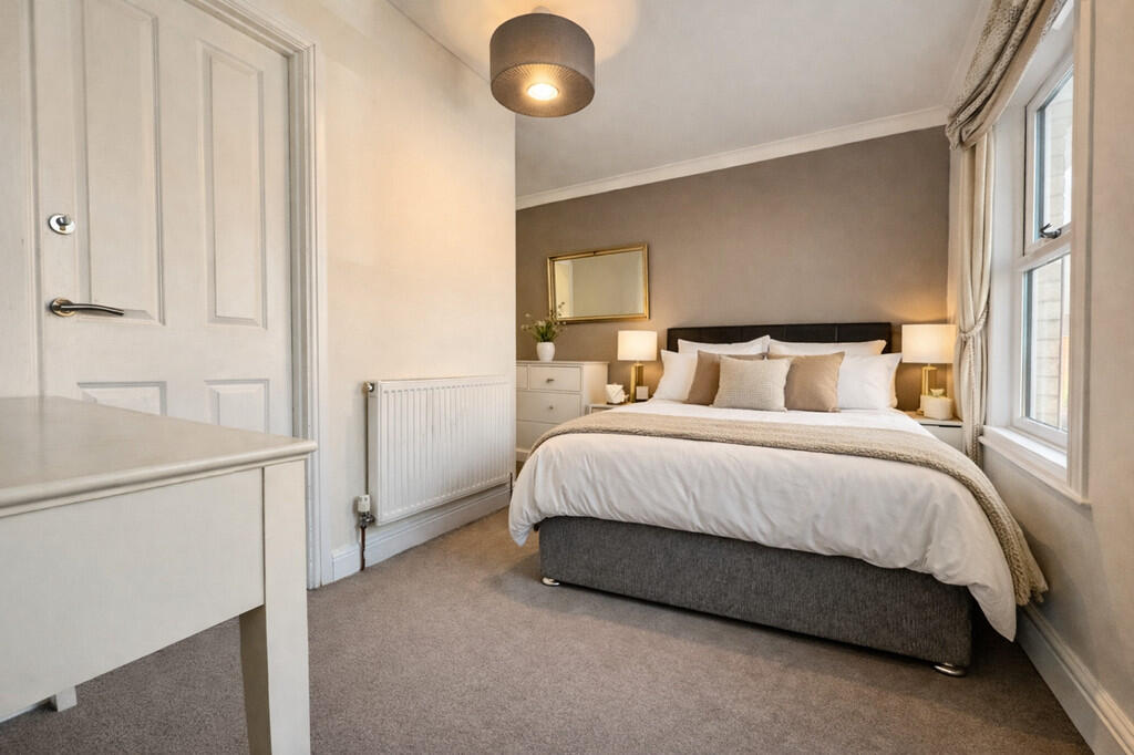 Main image of property: Curzon Street, Reading