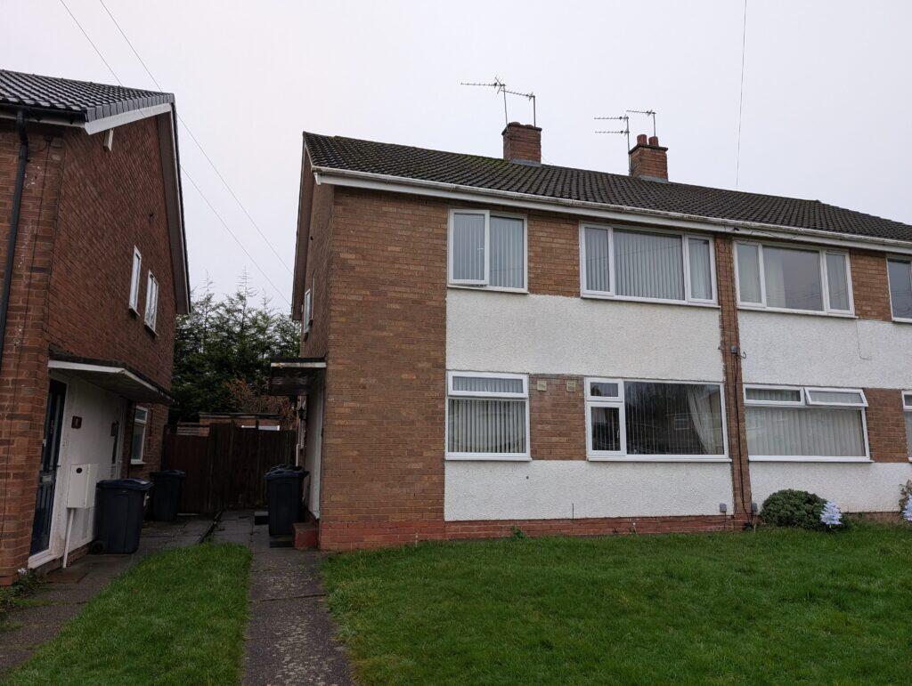 Main image of property: Burnside Way, Longbridge, Birmingham B31 4JY