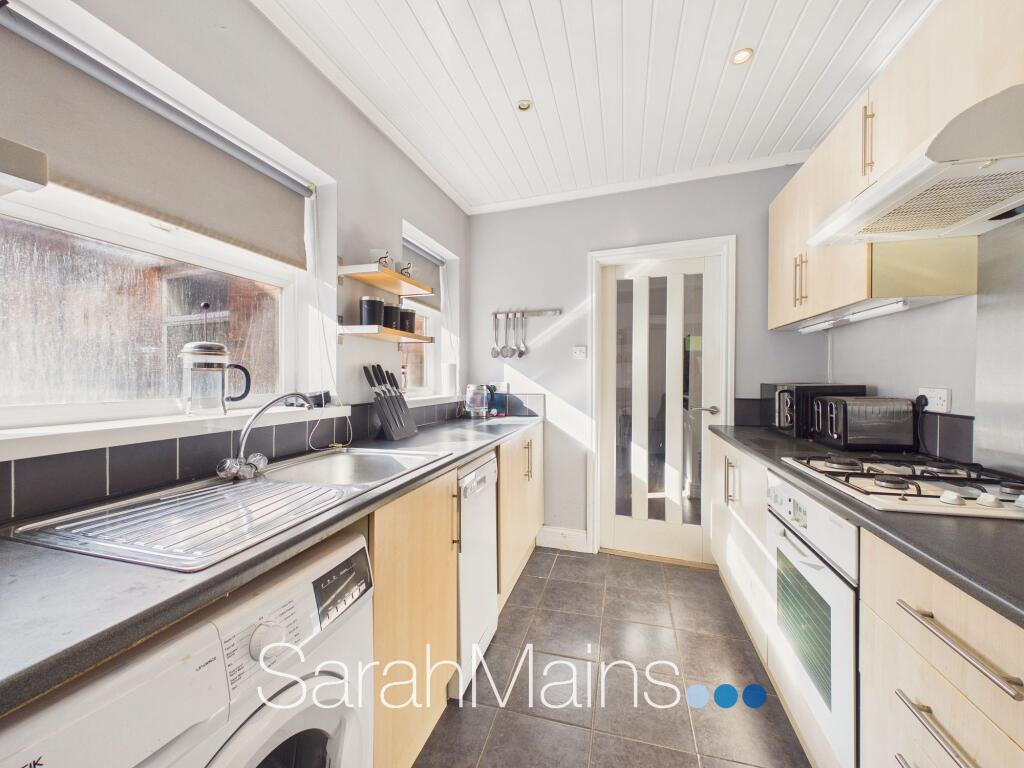 Apartment in Newcastle upon Tyne - View 3