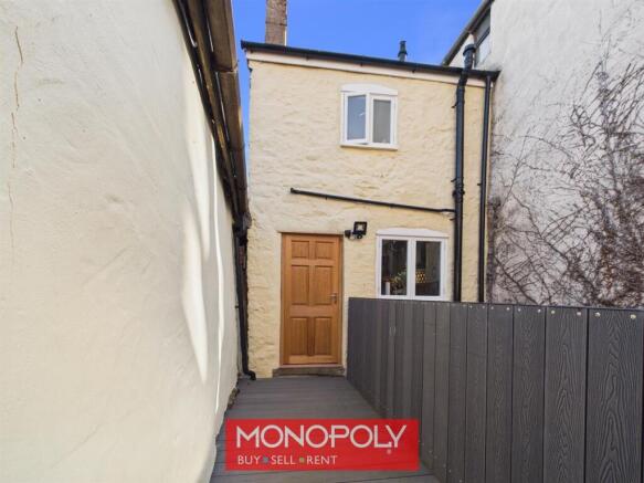 27A Flat/Maisonette