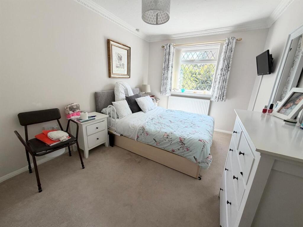 Emerton Court, Northchurch, Berkhamsted photo 4