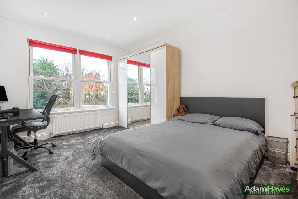 Park Crescent, Finchley, N3 photo 4