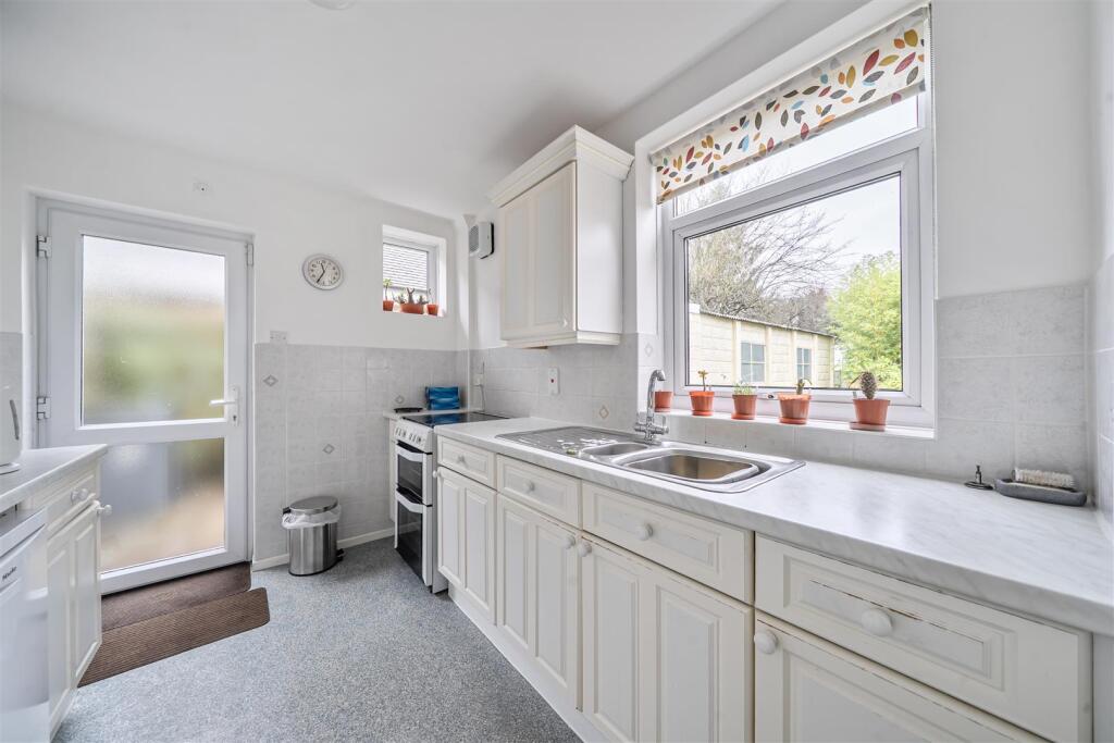 Ramsbury Drive, Earley, Berkshire, RG6 7RT - View 4