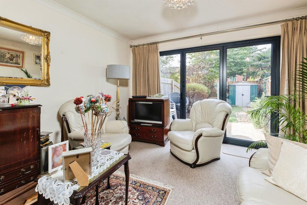 House in Reading, Earley - View 5