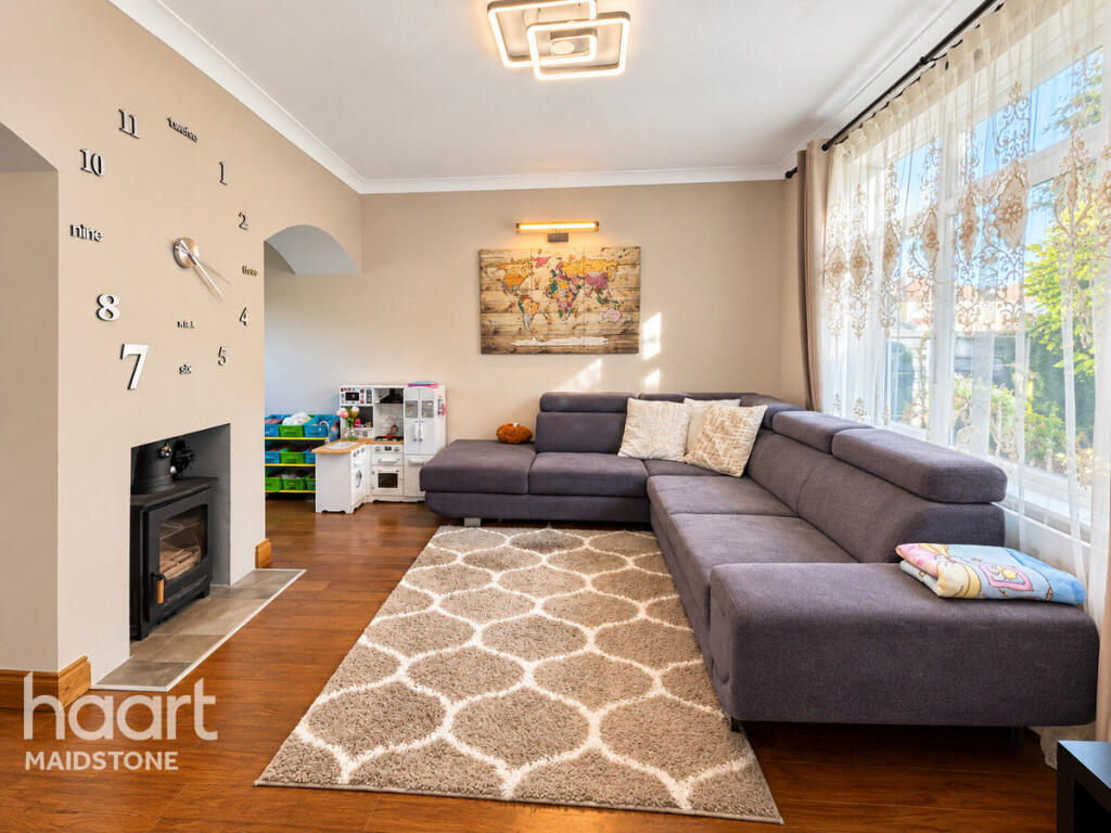 House in Maidstone, Kent - View 5