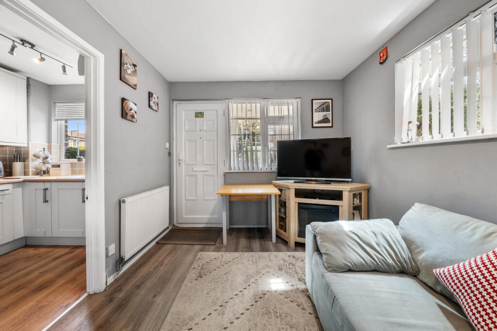 House in Runnymede, Chertsey - View 5